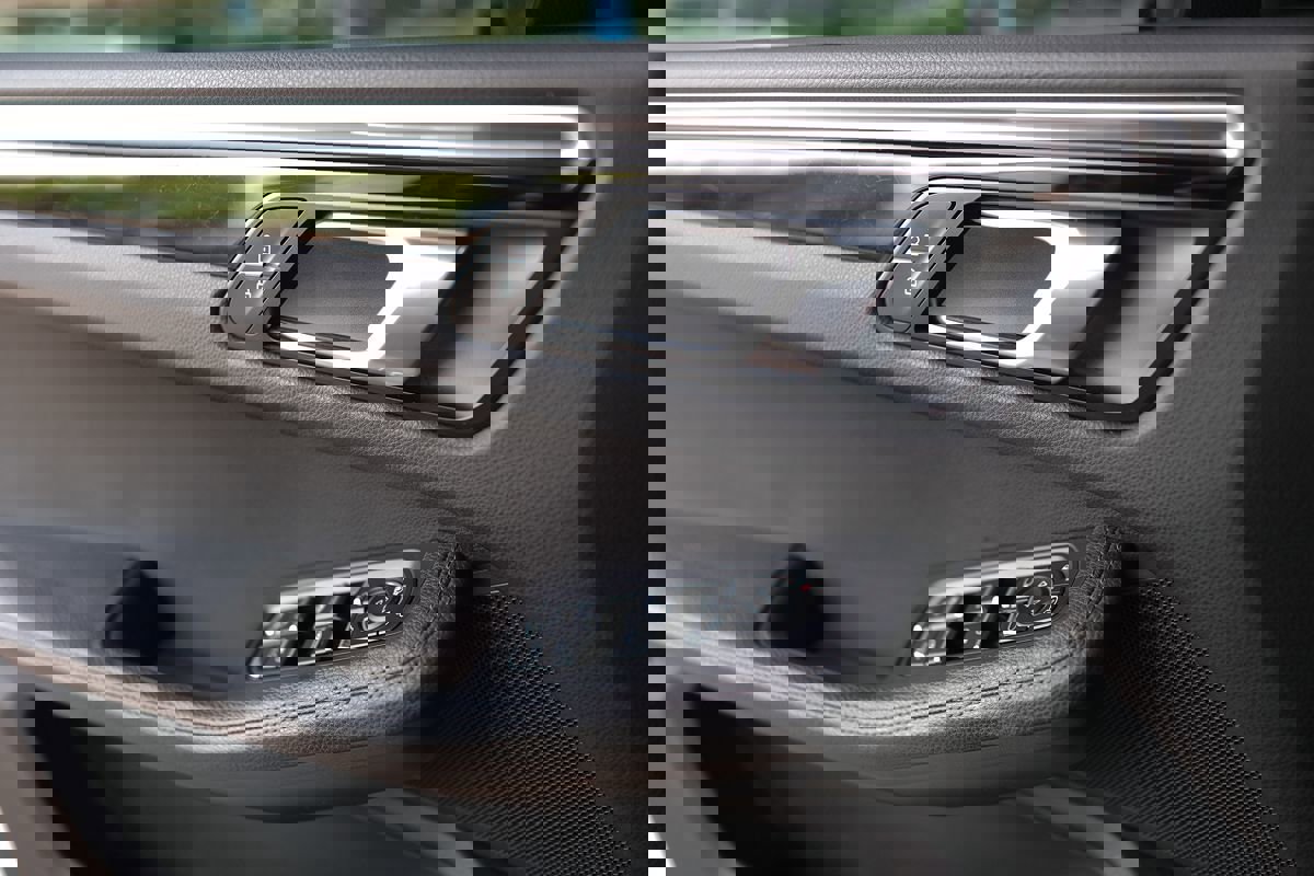 Used 2019 Porsche Macan image 11