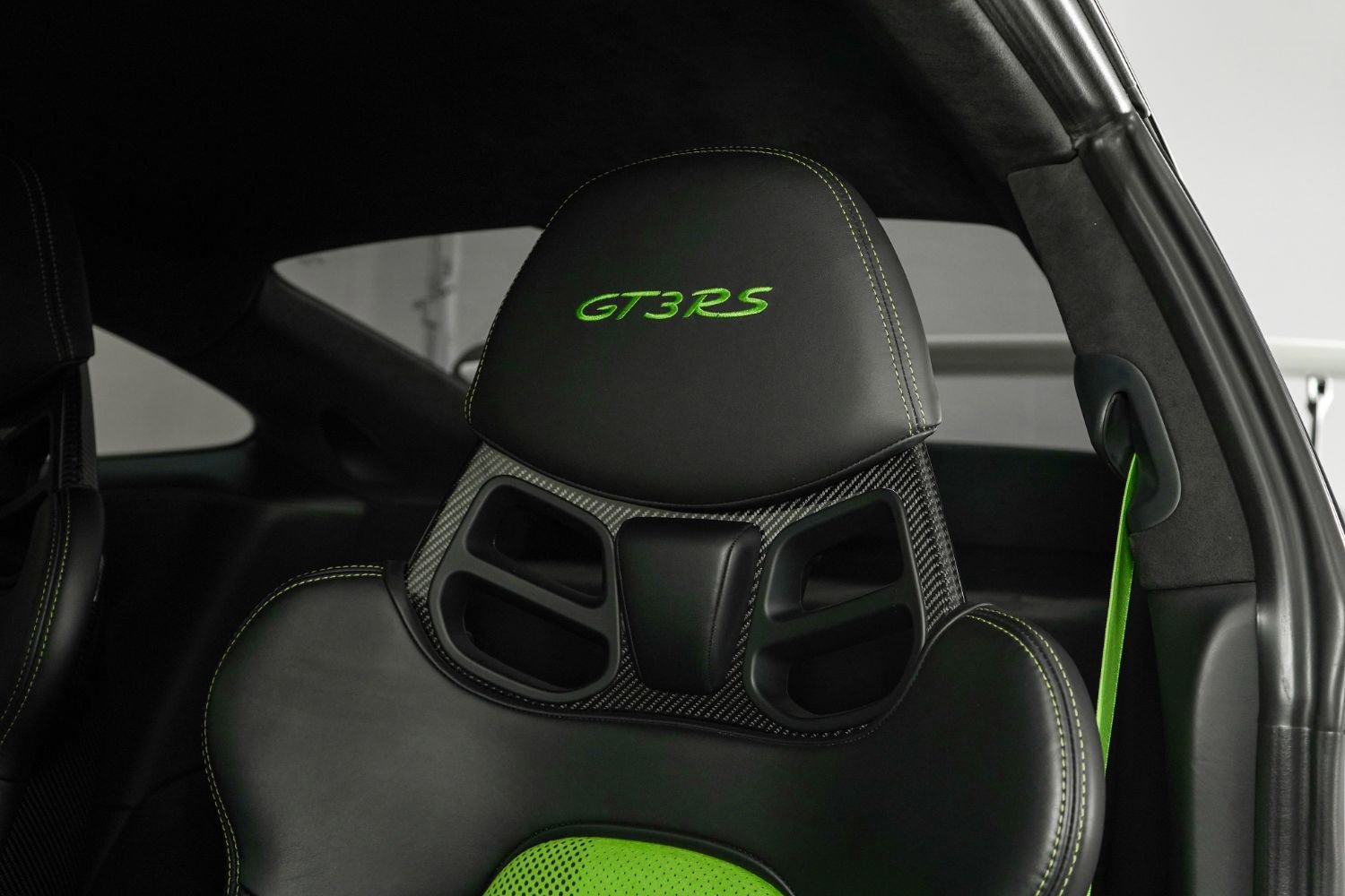 Used 2019 Porsche 911 GT3 RS RWD image 39
