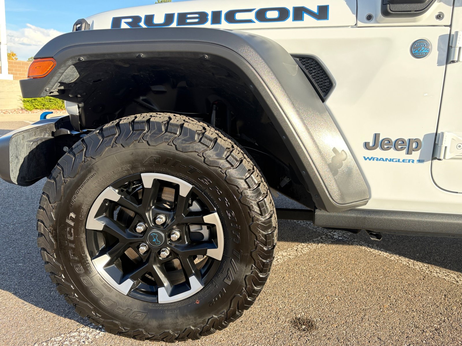 Used 2024 Jeep Wrangler Unlimited Rubicon 4xe w/ Technology Group AWD/4WD image 11