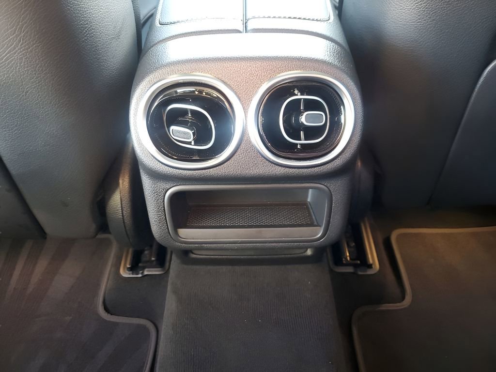 Used 2025 Mercedes-Benz GLC 300 4MATIC image 21