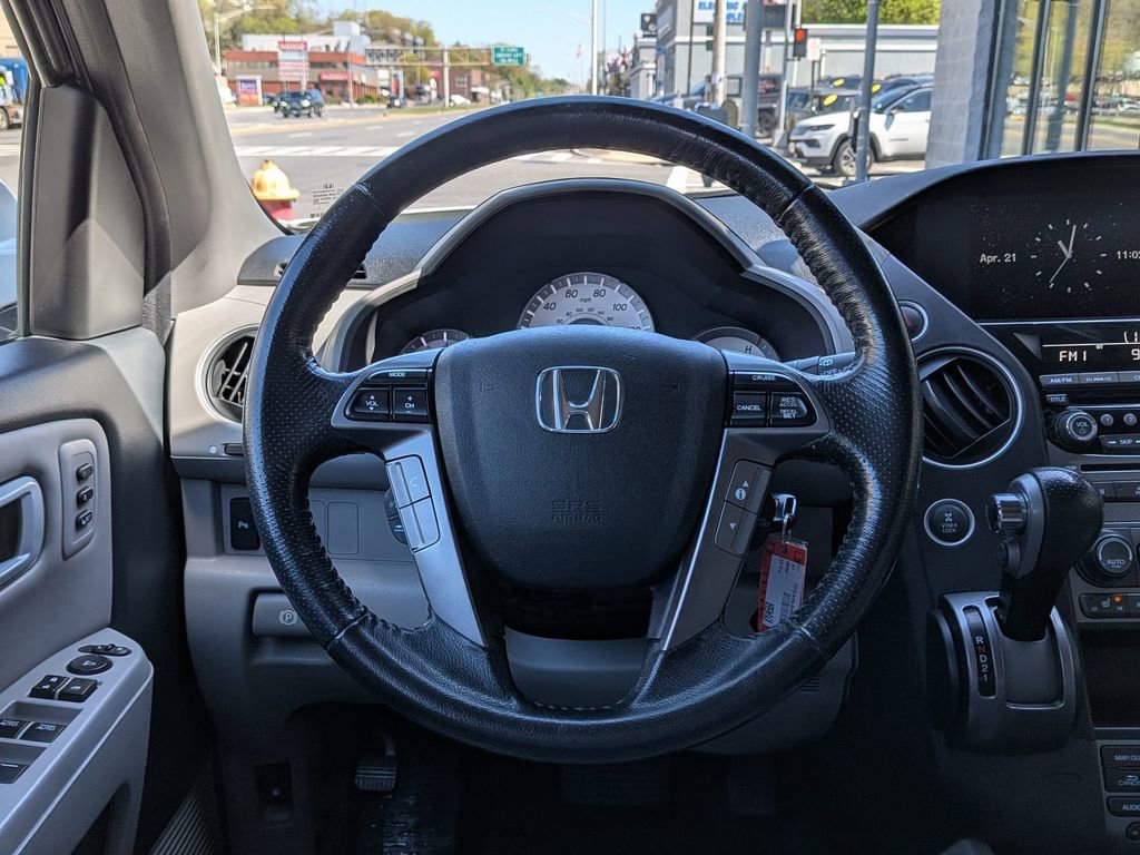 Used 2015 Honda Pilot Touring image 16