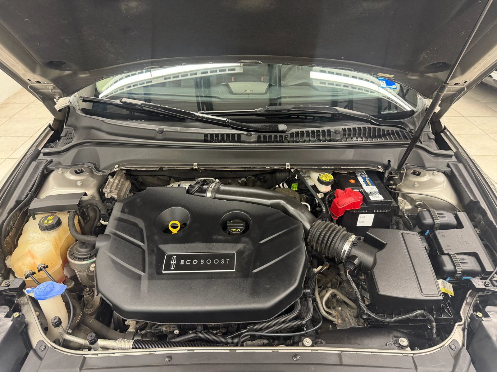 Used 2015 Lincoln MKZ FWD image 31