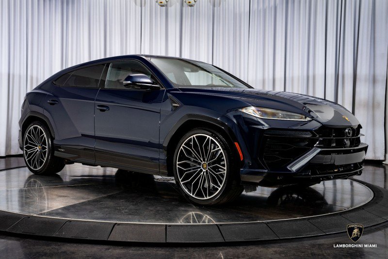 Used 2025 Lamborghini Urus SE image 18