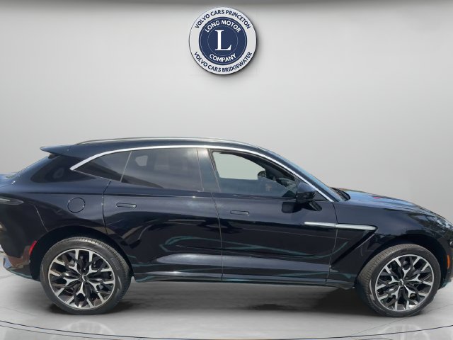 Used 2021 Aston Martin DBX AWD/4WD image 4