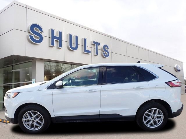 Certified 2023 Ford Edge SEL w/ Convenience Package AWD/4WD image 2