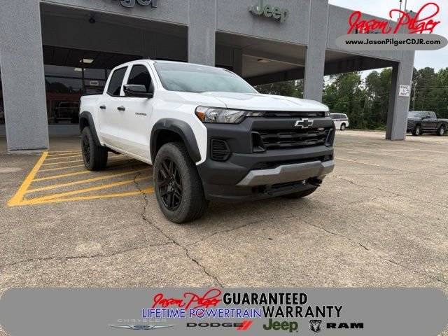 Used 2023 Chevrolet Colorado Trail Boss w/ Technology Package AWD/4WD image 1