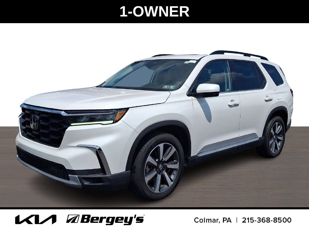 Used 2023 Honda Pilot Touring image 1