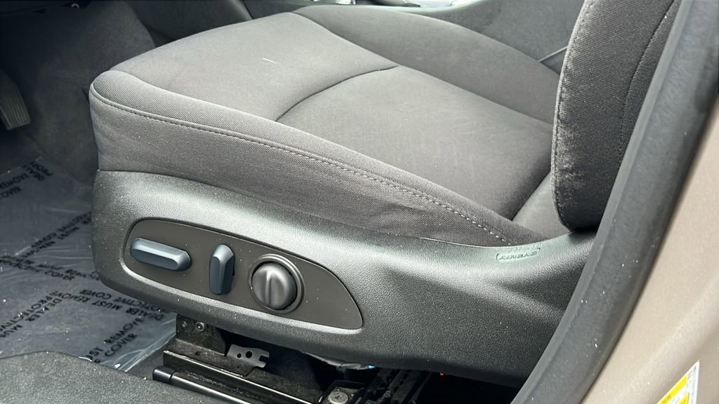 Used 2023 Chevrolet Malibu LT w/ Driver Confidence Package image 18