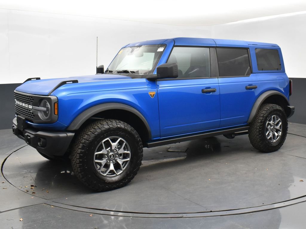 Used 2025 Ford Bronco Badlands image 1