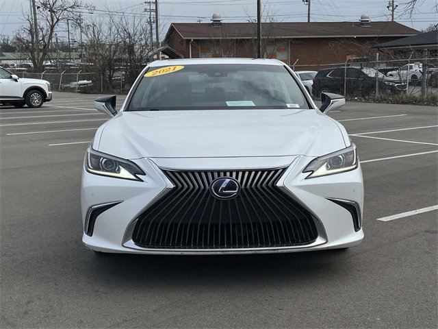 Used 2021 Lexus ES 300h w/ Premium Package image 2