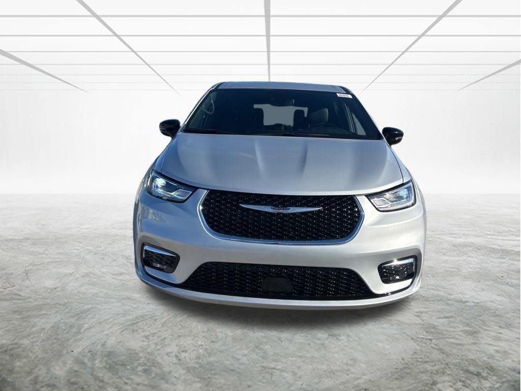 New 2026 Chrysler Pacifica Select image 8