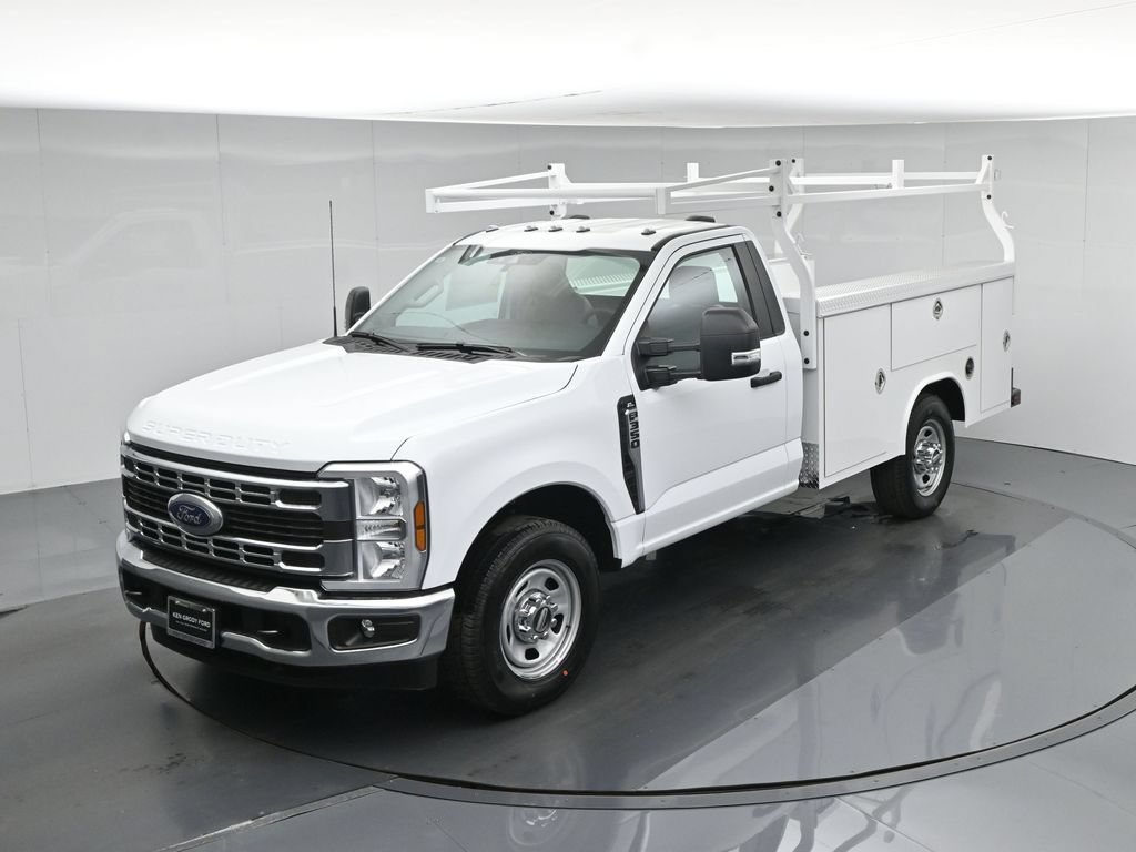 New 2026 Ford F350 XL w/ XL Chrome Package RWD image 38