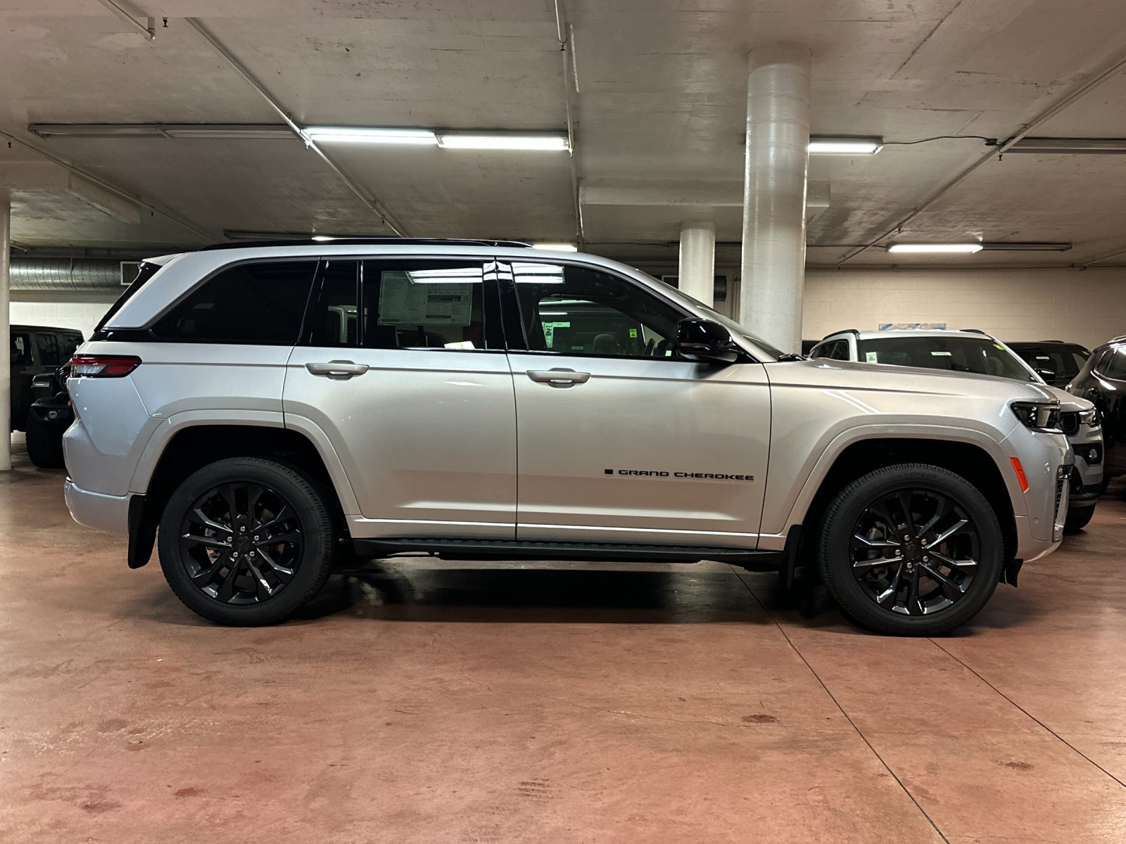 New 2026 Jeep Grand Cherokee Limited AWD/4WD image 6