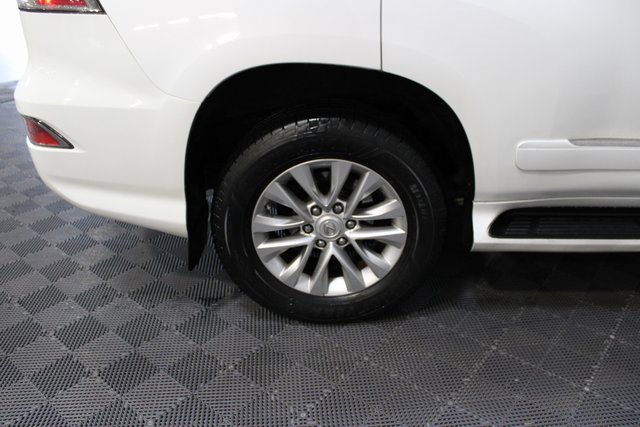 Used 2014 Lexus GX 460 image 11
