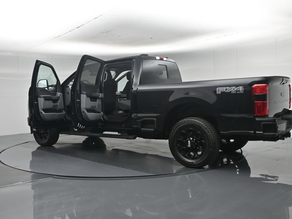 New 2026 Ford F250 XLT w/ XLT Premium Package AWD/4WD image 34