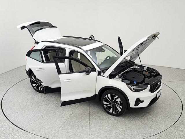 New 2026 Volvo XC40 B5 Ultra w/ Climate Package AWD/4WD image 35