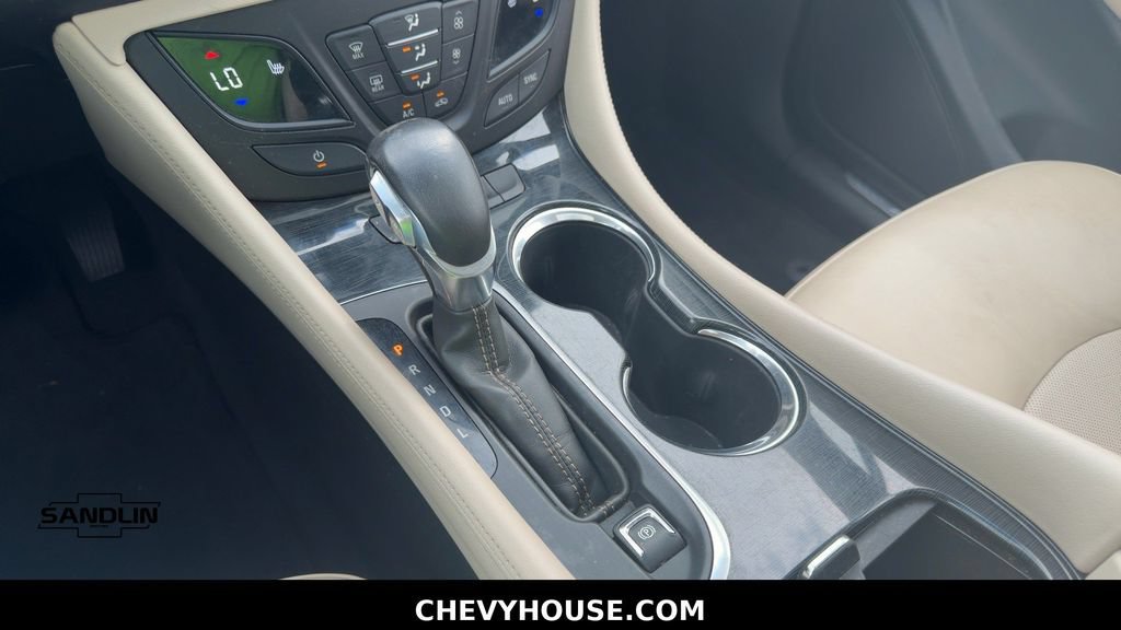Used 2017 Buick Envision Essence FWD image 18