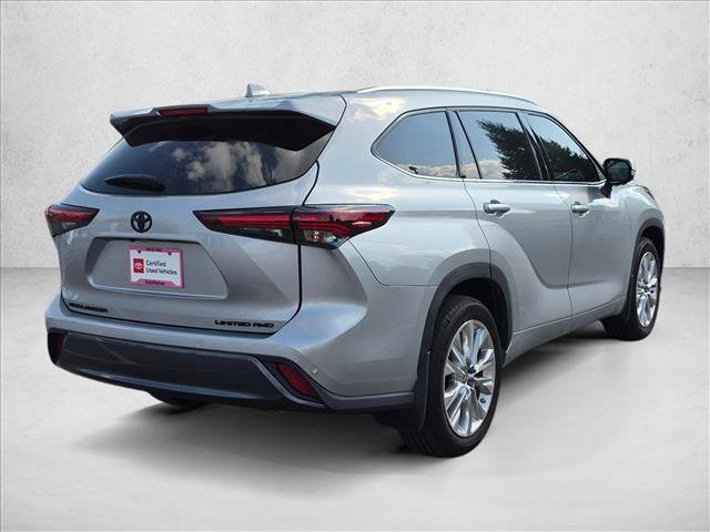 Certified 2024 Toyota Highlander Limited AWD/4WD image 5