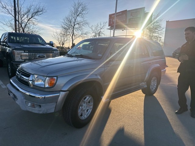 Used 2001 Toyota 4Runner SR5 image 3