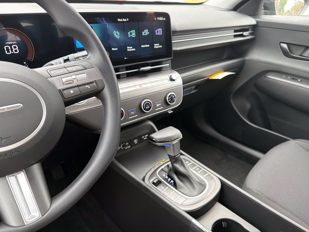 New 2027 Hyundai Kona SE AWD/4WD image 26