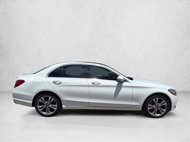 Used 2018 Mercedes-Benz C 300 4MATIC Sedan image 4
