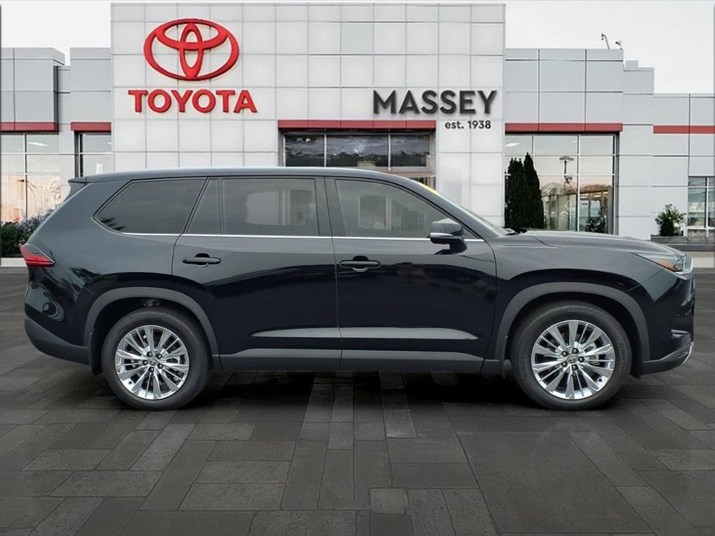 Used 2026 Toyota Grand Highlander AWD image 2