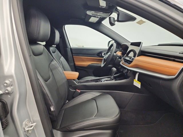 New 2025 Jeep Compass Limited w/ Elite Group image 30