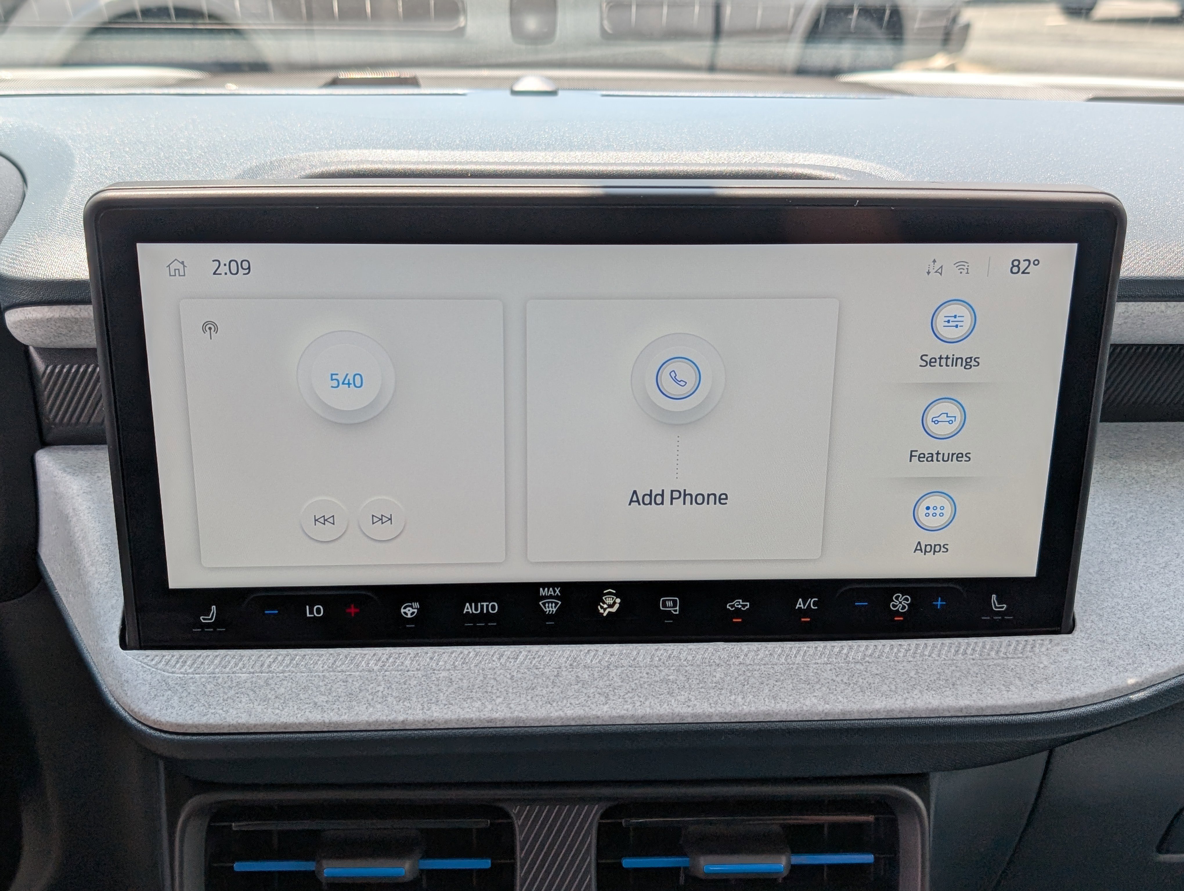 New 2025 Ford Maverick XLT w/ XLT Luxury Package image 25