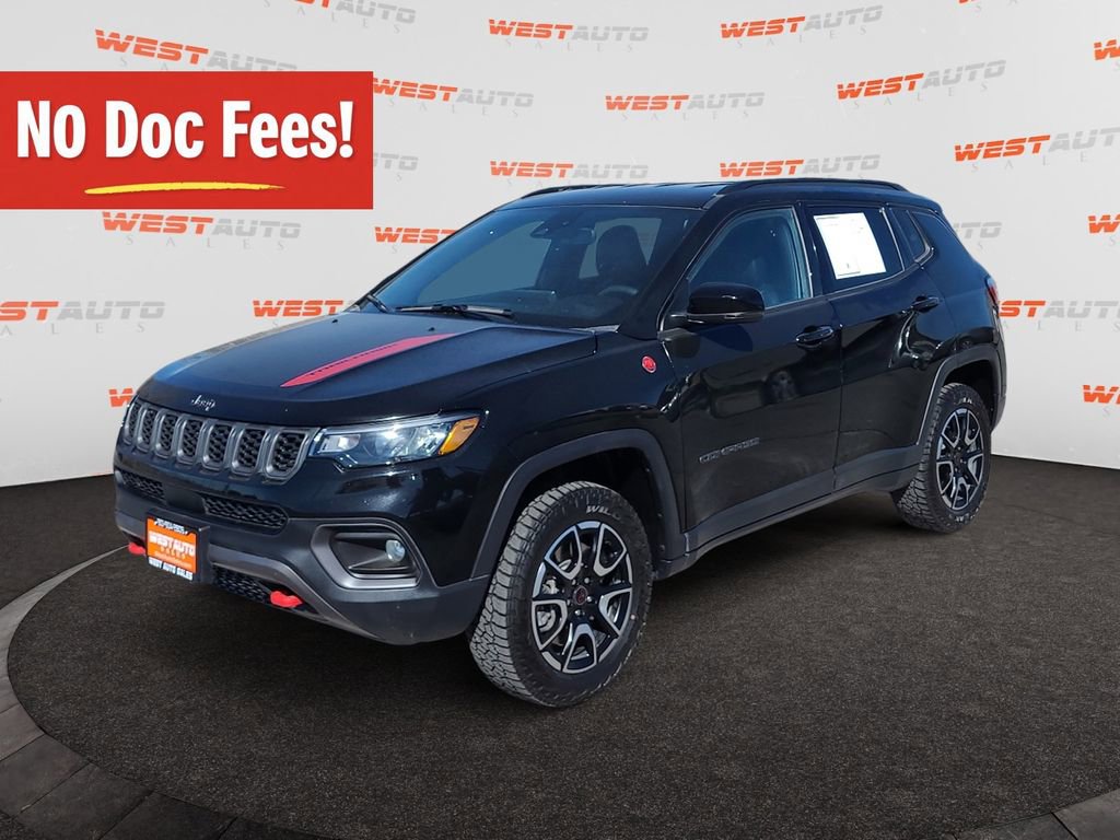 Used 2025 Jeep Compass Trailhawk