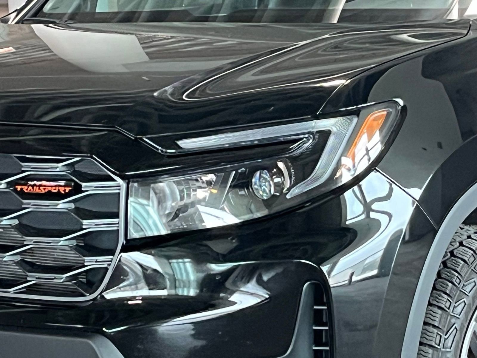 Used 2024 Honda Passport TrailSport image 5