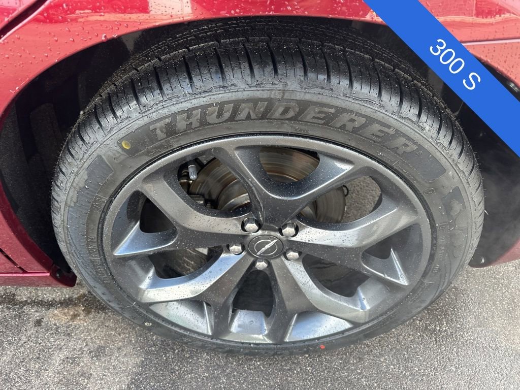 Used 2021 Chrysler 300 S image 32