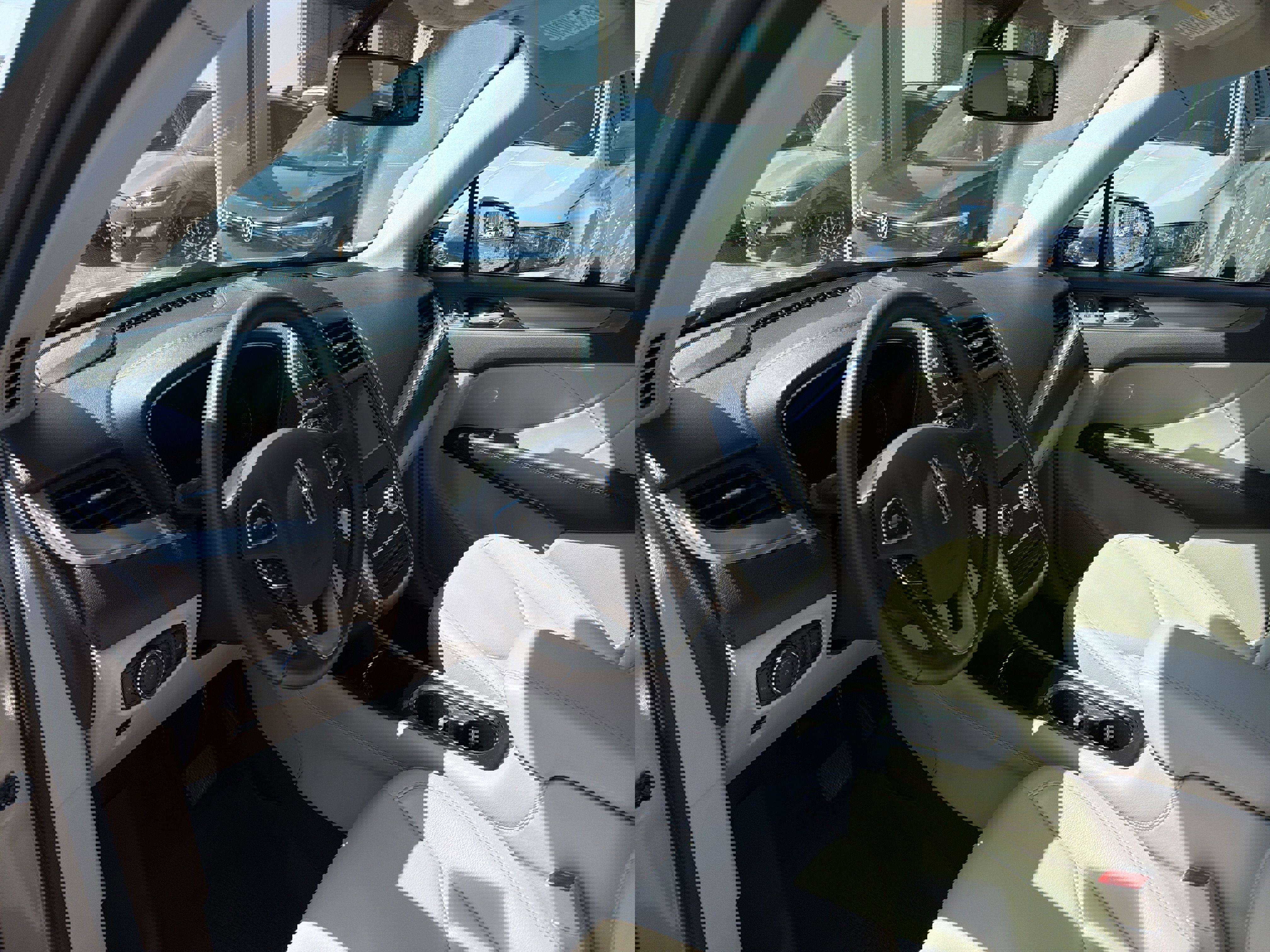 Used 2019 Lincoln MKC Premiere AWD/4WD image 7