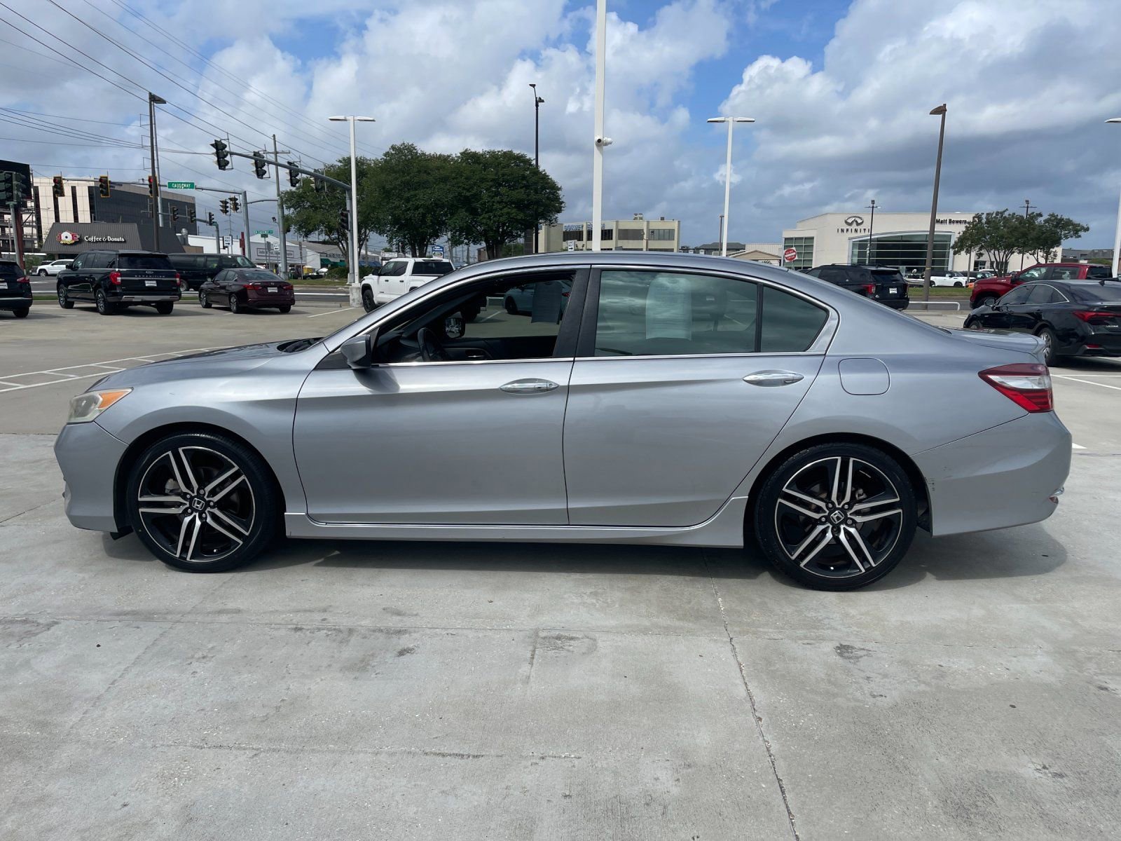 Used 2016 Honda Accord Sport image 3
