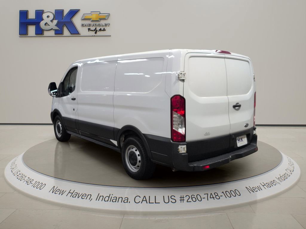 Used 2016 Ford Transit 150 130 Low Roof RWD image 4