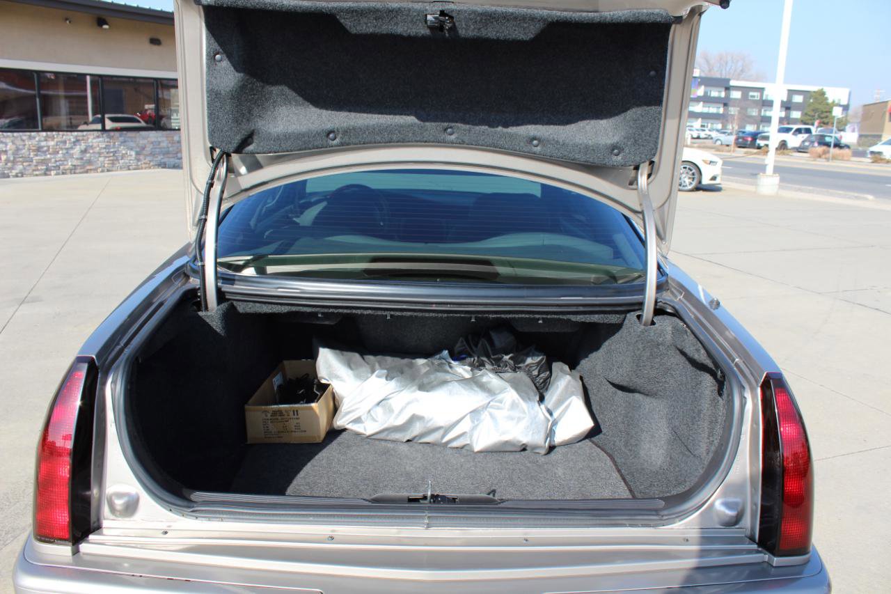 Used 2000 Cadillac Eldorado Touring image 9