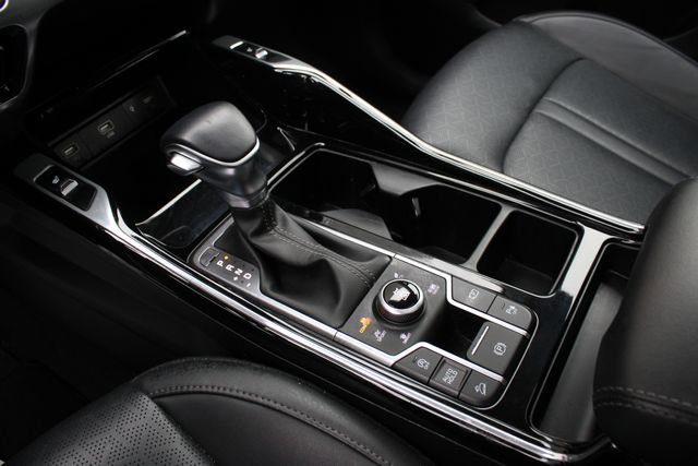 Used 2023 Kia Sorento SX image 19