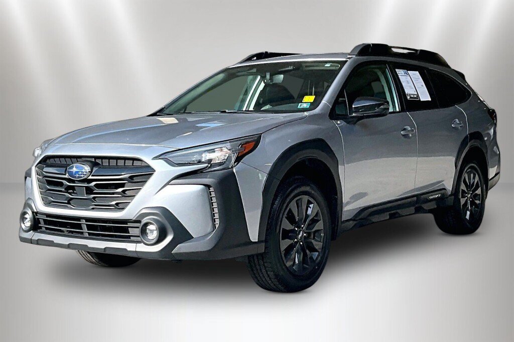 Used 2023 Subaru Outback Onyx Edition w/ Popular Package #2 AWD/4WD image 3
