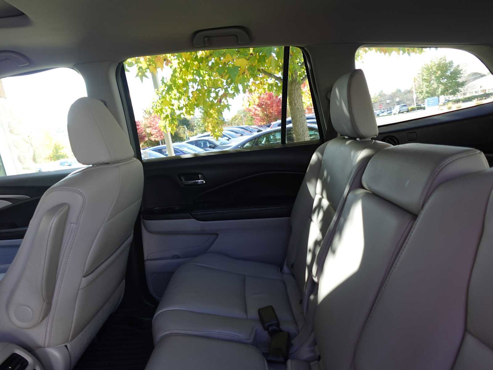 Certified 2017 Honda Pilot EX-L image 27