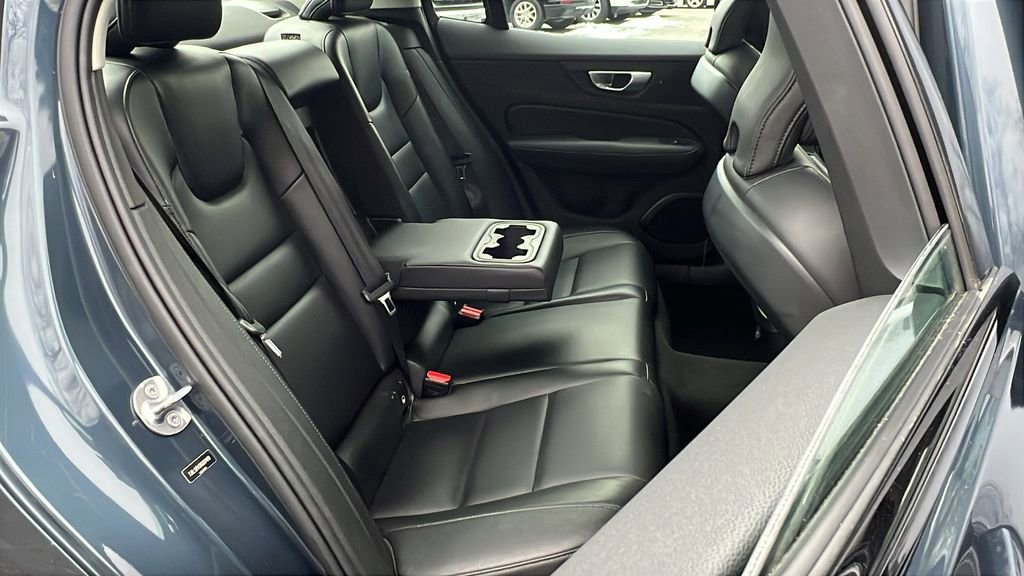 Used 2024 Volvo S60 B5 Core image 13