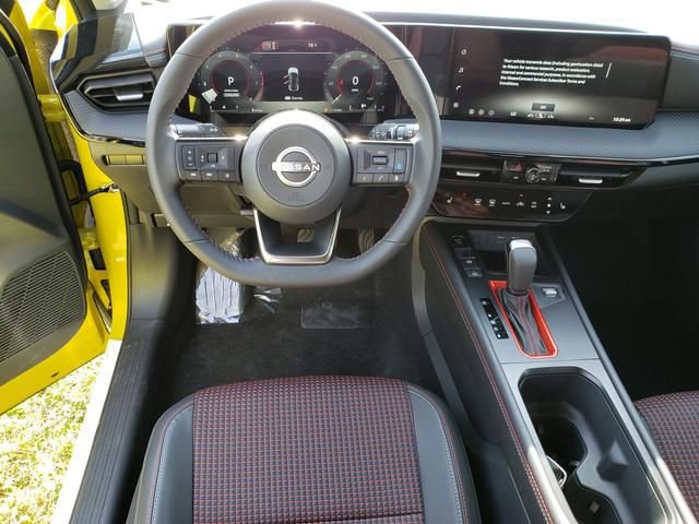 New 2026 Nissan Kicks SR w/ Cold Weather Package image 16