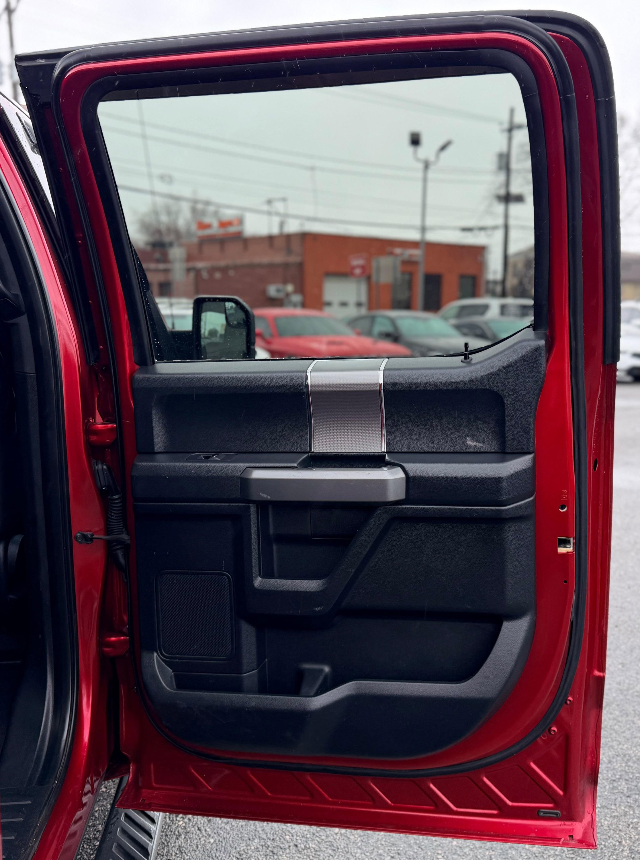 Used 2016 Ford F150 XLT w/ Equipment Group 301A Mid image 24