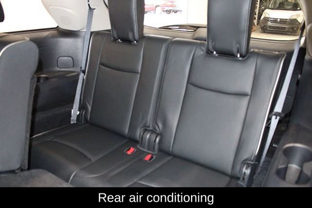 Used 2020 INFINITI QX60 Luxe w/ Essential Package image 14