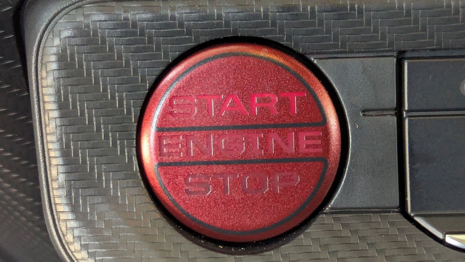 Used 2025 Ford Mustang Coupe image 30