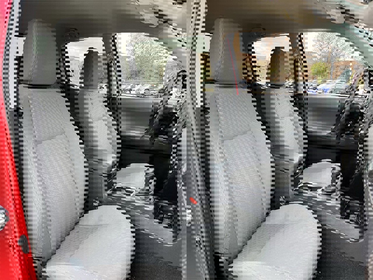 Used 2021 Toyota Tacoma SR w/ SR Convenience Package image 24