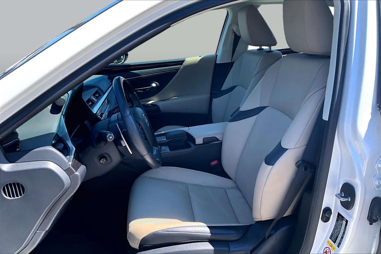 Used 2019 Lexus ES 350 w/ Premium Package FWD image 8