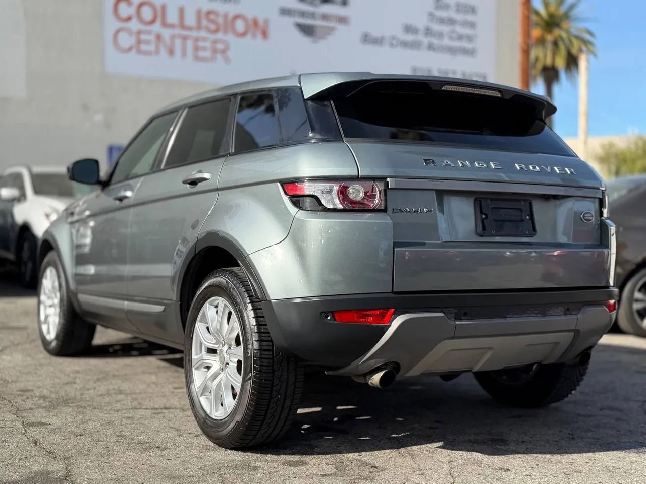 Used 2015 Land Rover Range Rover Evoque Pure image 8