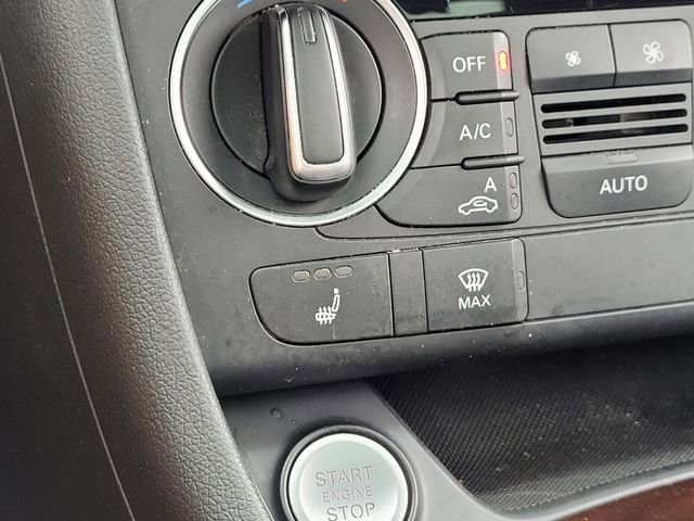 Used 2018 Audi Q3 2.0T Premium Plus w/ Premium Plus Package AWD/4WD image 22