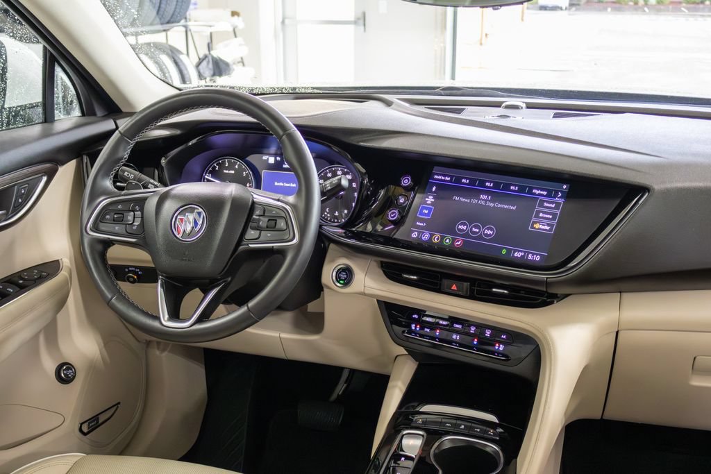Used 2022 Buick Envision Avenir w/ Technology Package II FWD image 11
