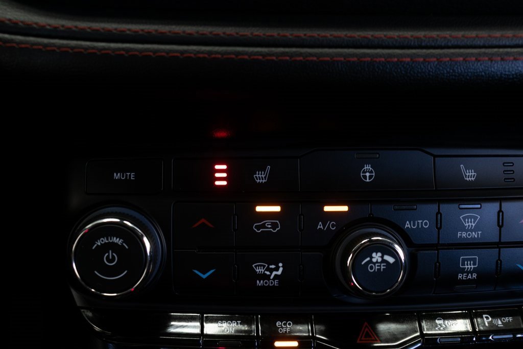 Used 2024 Dodge Durango R/T w/ Blacktop Package image 36