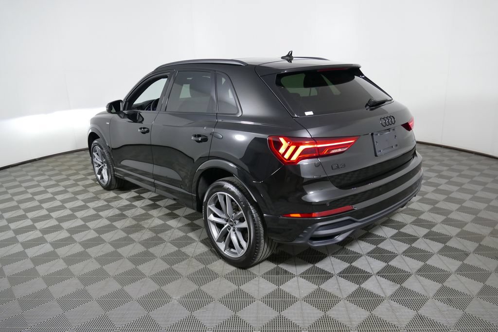 Used 2023 Audi Q3 2.0T Premium Plus w/ Premium Plus Package AWD/4WD image 5